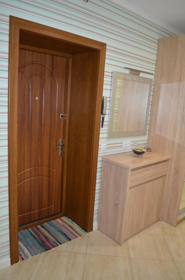 Apartment On Getmana Vigovskogo 49 Rivne Exterior foto