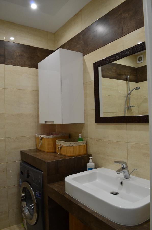 Apartment On Getmana Vigovskogo 49 Rivne Exterior foto